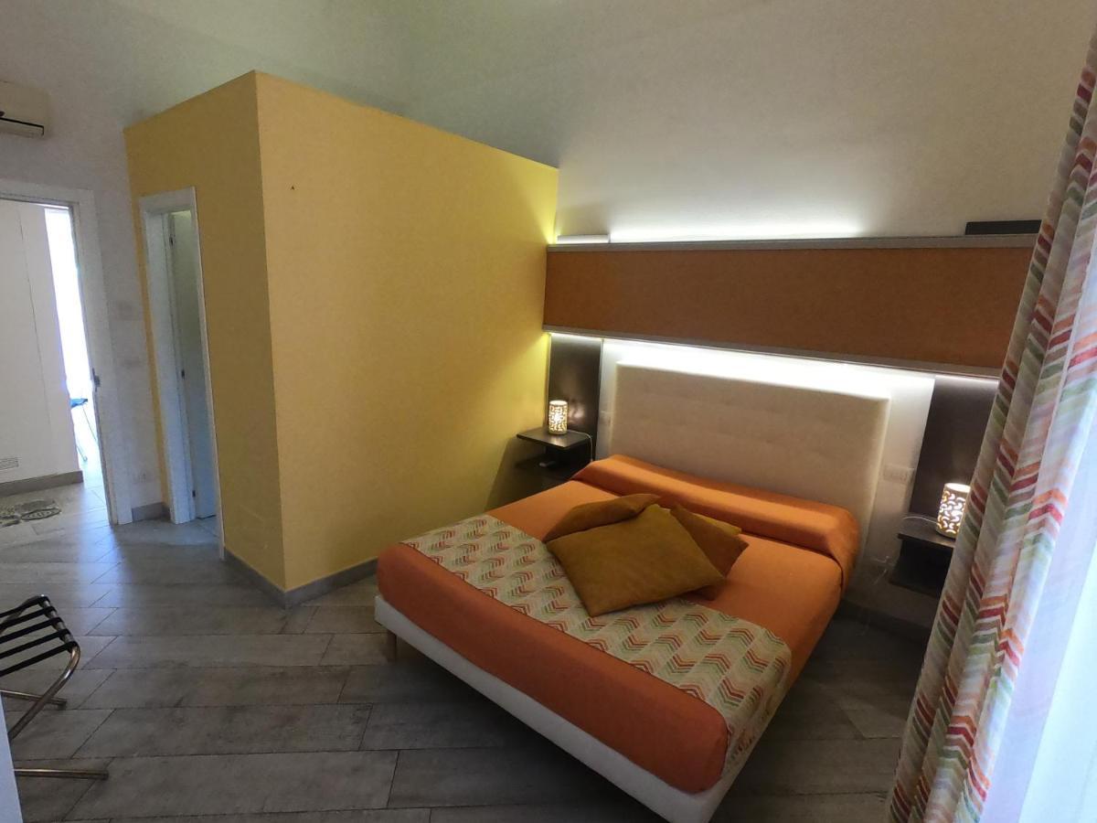 Porto Di Mare B&B Giovinazzo Luaran gambar