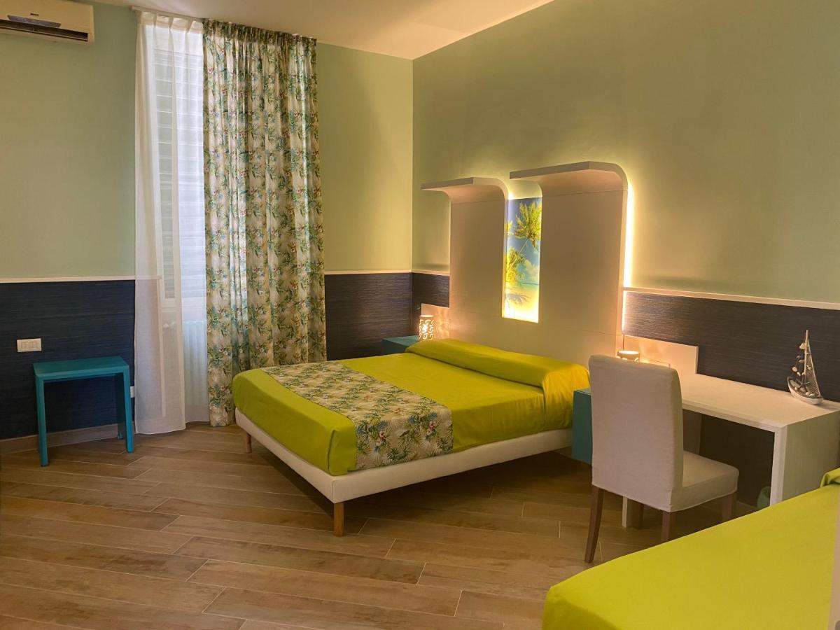 Porto Di Mare B&B Giovinazzo Luaran gambar