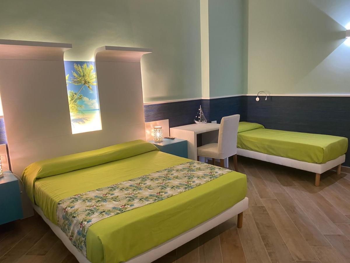 Porto Di Mare B&B Giovinazzo Luaran gambar