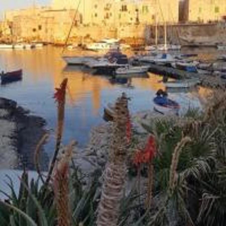 Porto Di Mare B&B Giovinazzo Luaran gambar